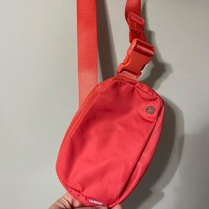 Lululemon Fanny pack